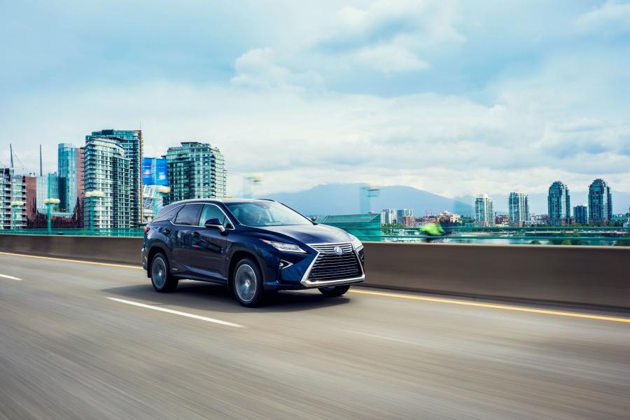  Lexus RX450hL 2018 года  (NA) (фото 12 из 24)